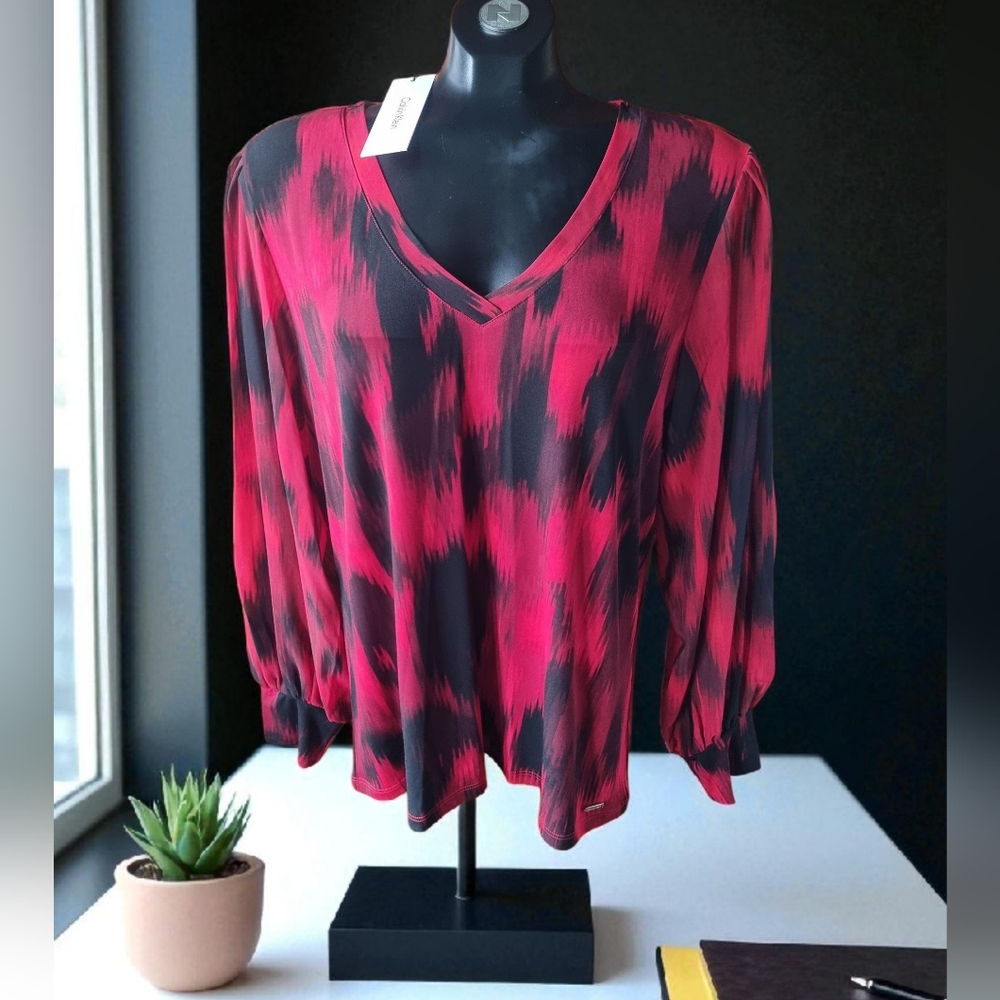 🆕️ Calvin Klein Women's Red and Black V-Neck Balloon Sleeves Lightweight Top